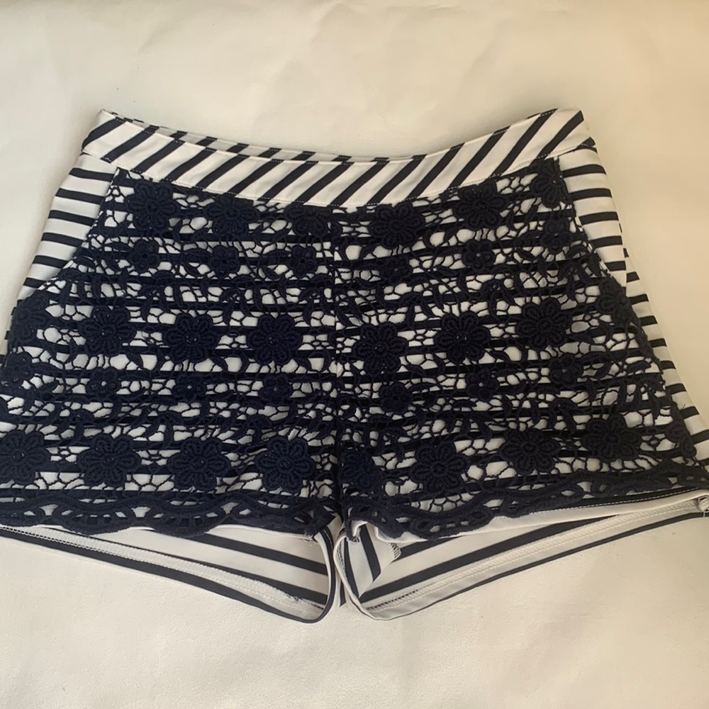 White and Blue Lace Striped Shorts Size Small